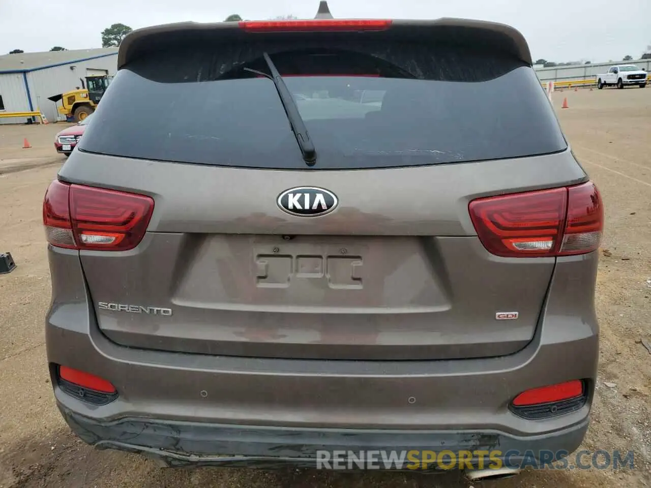 6 Photograph of a damaged car 5XYPG4A35KG479278 KIA SORENTO 2019