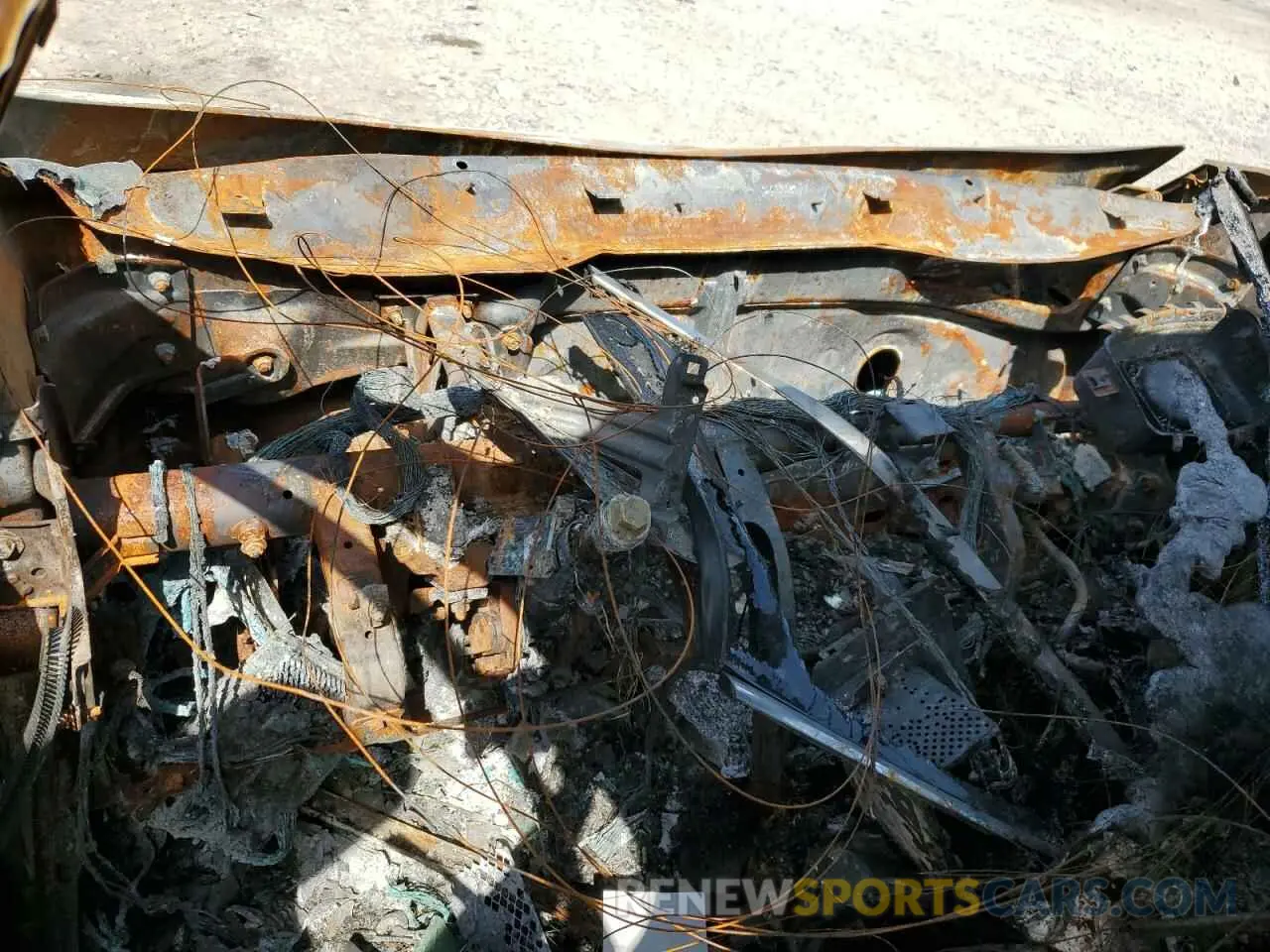9 Photograph of a damaged car 5XYPG4A35KG534232 KIA SORENTO 2019