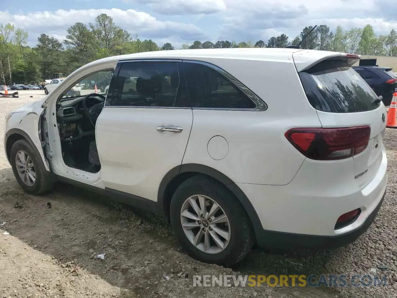 2 Photograph of a damaged car 5XYPG4A35KG605719 KIA SORENTO 2019