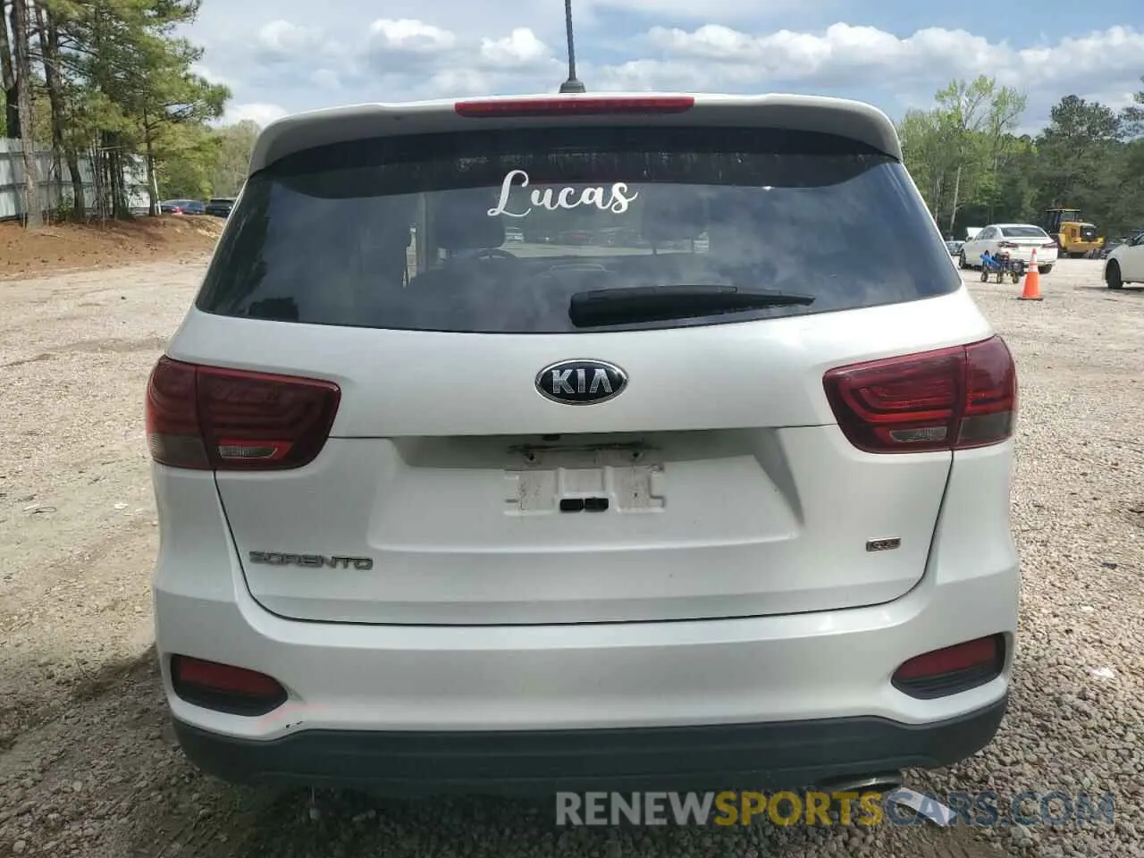 6 Photograph of a damaged car 5XYPG4A35KG605719 KIA SORENTO 2019