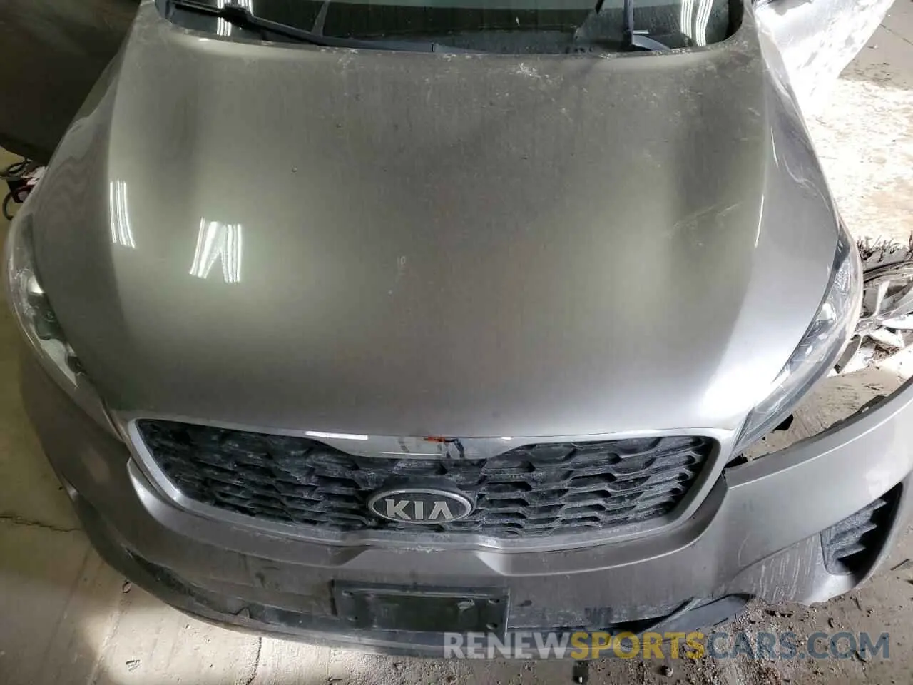 13 Photograph of a damaged car 5XYPG4A36KG438349 KIA SORENTO 2019
