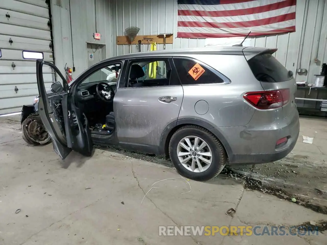 2 Photograph of a damaged car 5XYPG4A36KG438349 KIA SORENTO 2019