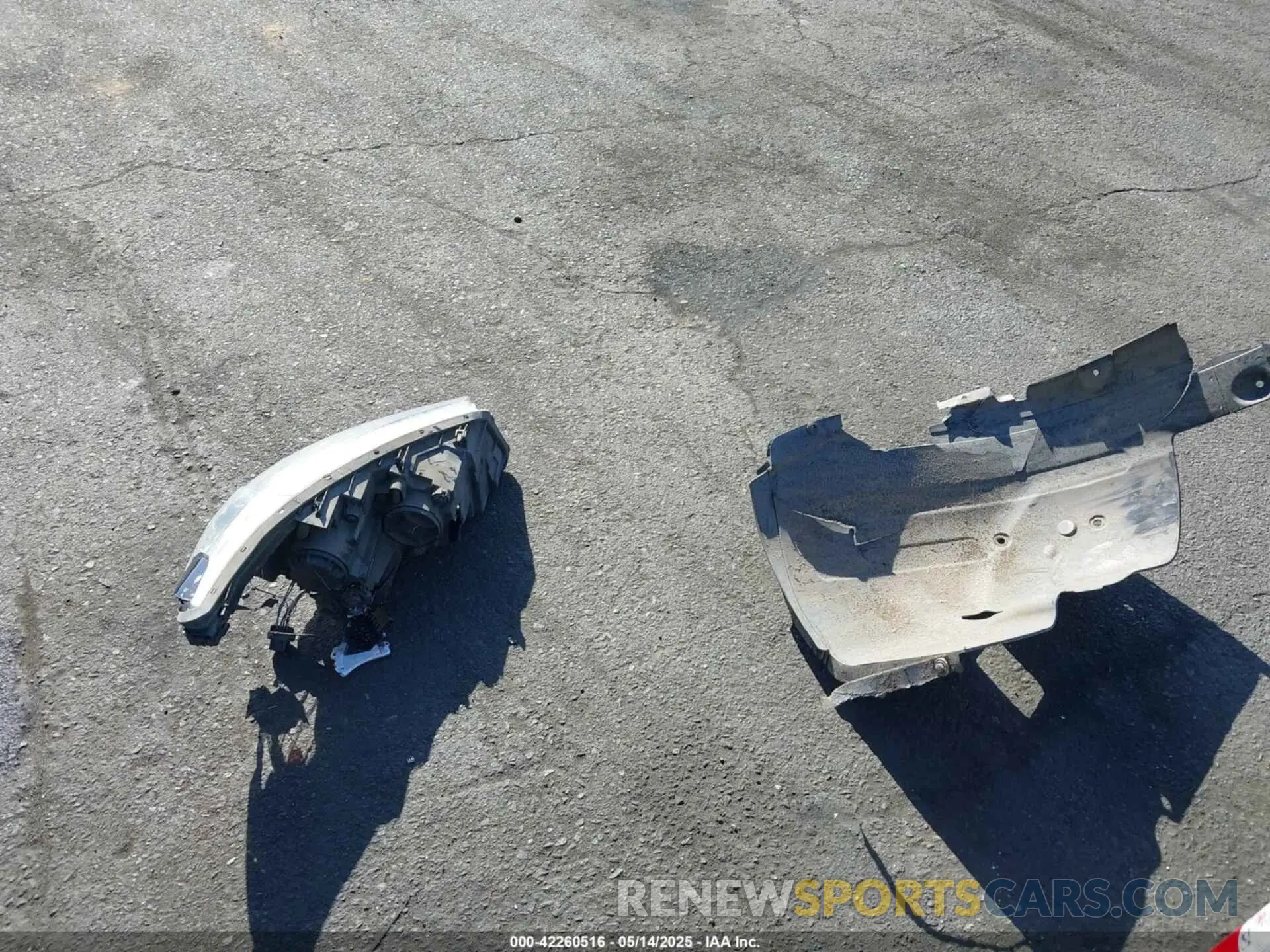 12 Photograph of a damaged car 5XYPG4A36KG529394 KIA SORENTO 2019