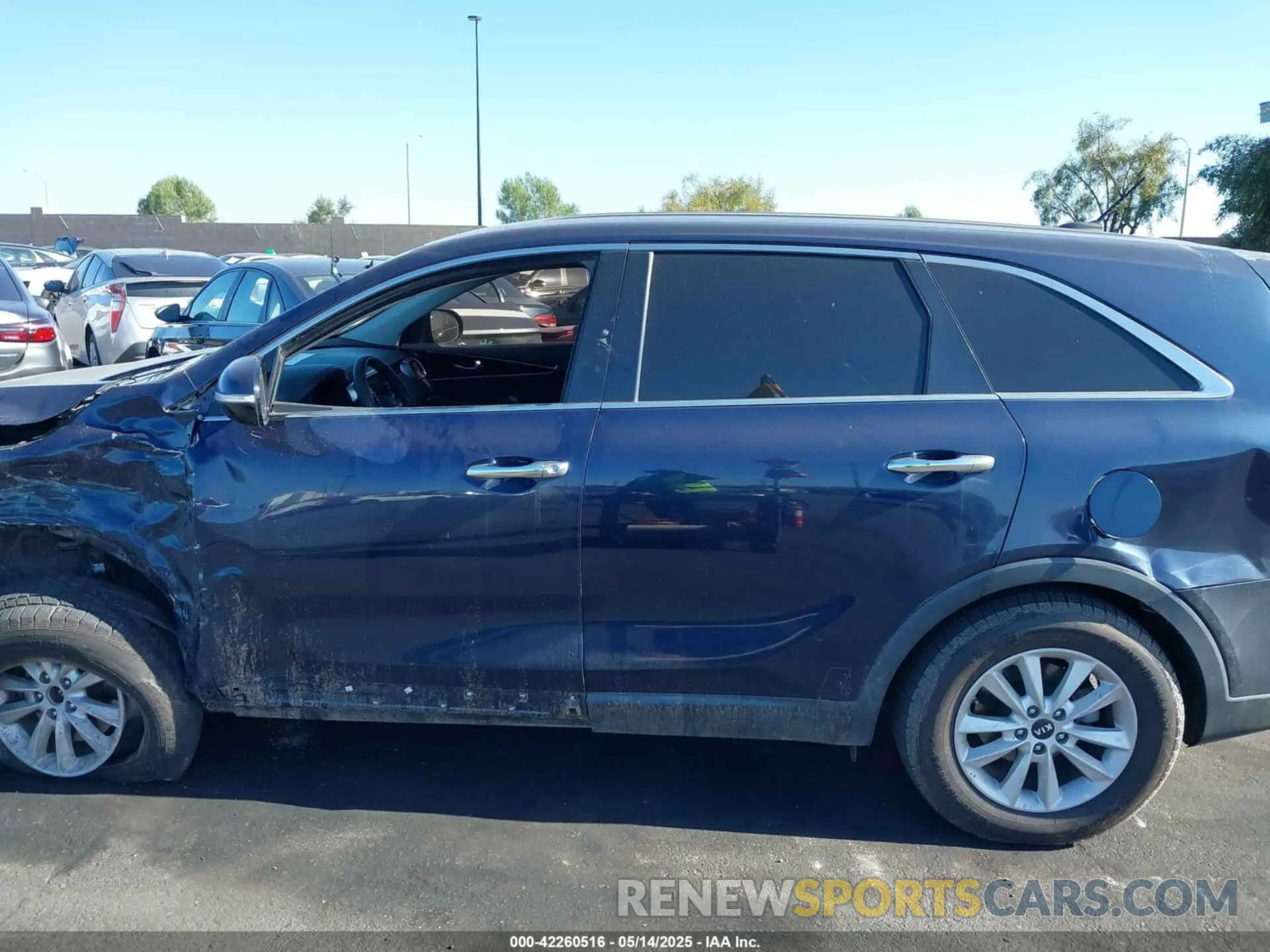15 Photograph of a damaged car 5XYPG4A36KG529394 KIA SORENTO 2019