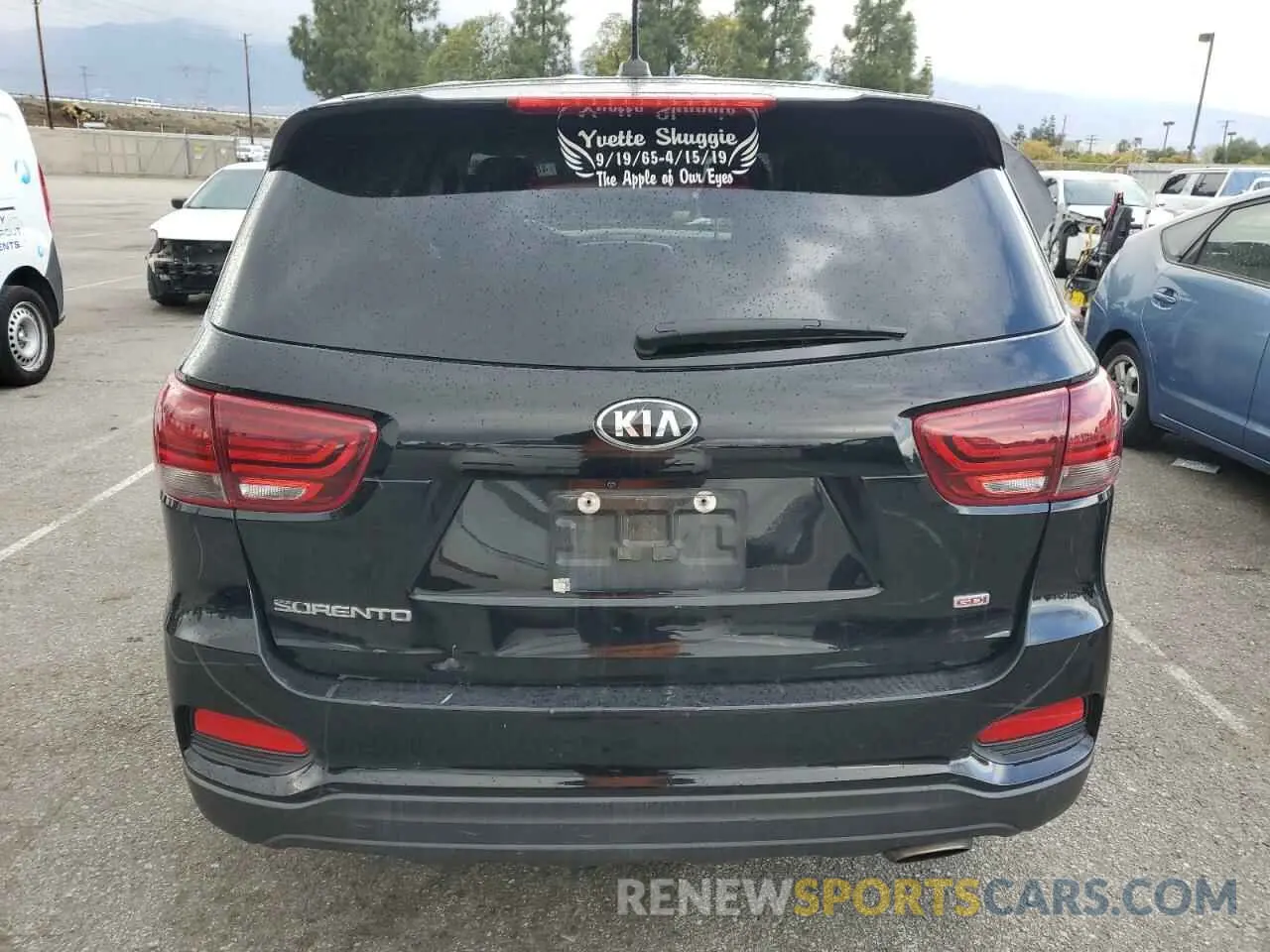 6 Photograph of a damaged car 5XYPG4A36KG568194 KIA SORENTO 2019