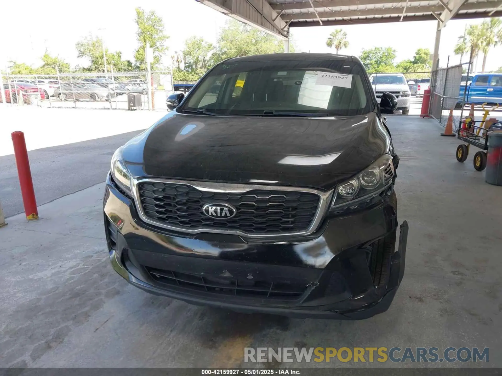 12 Photograph of a damaged car 5XYPG4A36KG571869 KIA SORENTO 2019