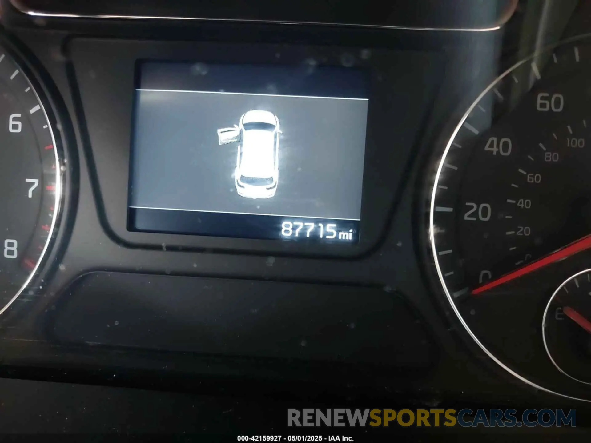 15 Photograph of a damaged car 5XYPG4A36KG571869 KIA SORENTO 2019