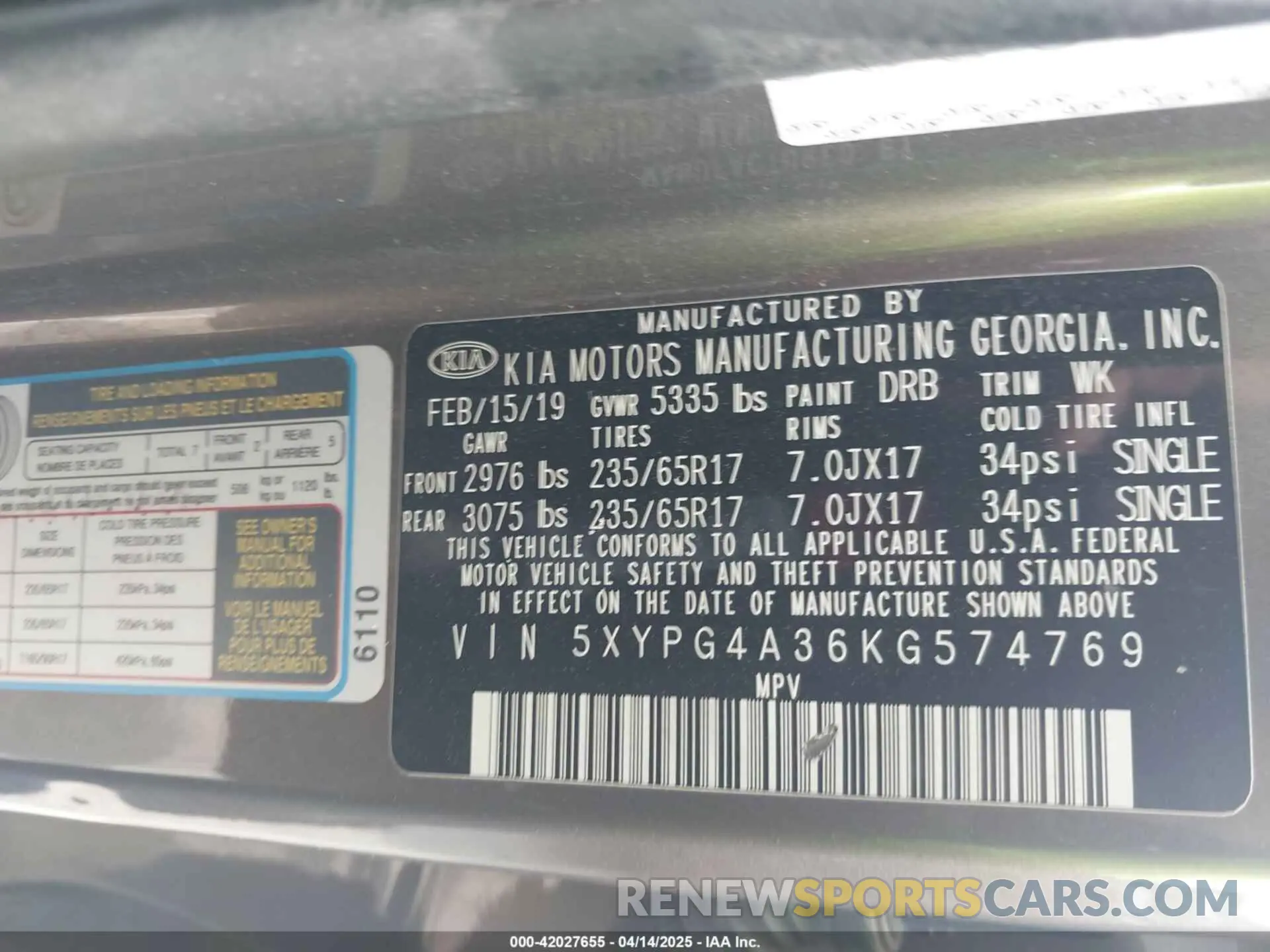 9 Photograph of a damaged car 5XYPG4A36KG574769 KIA SORENTO 2019