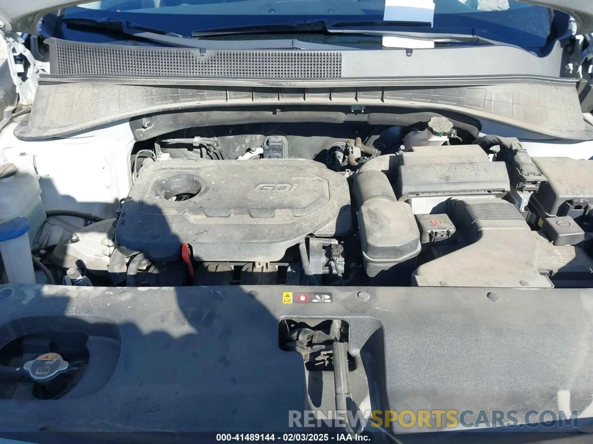 10 Photograph of a damaged car 5XYPG4A36KG583391 KIA SORENTO 2019