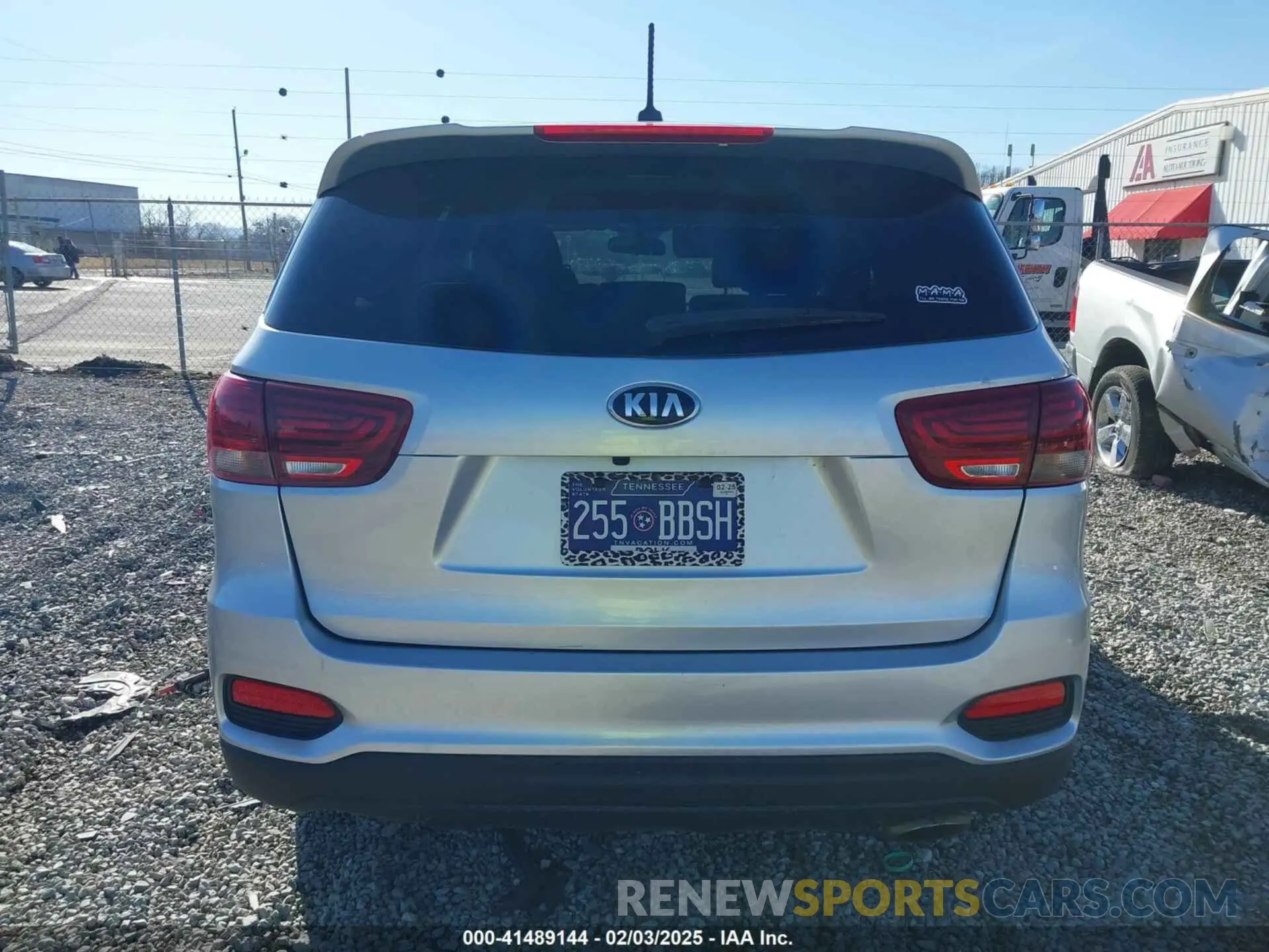 16 Photograph of a damaged car 5XYPG4A36KG583391 KIA SORENTO 2019