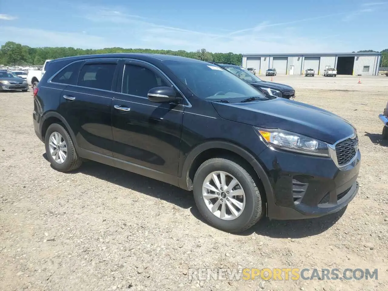4 Photograph of a damaged car 5XYPG4A36KG588770 KIA SORENTO 2019