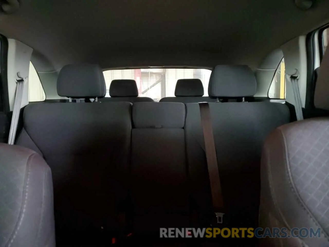 10 Photograph of a damaged car 5XYPG4A36KG611786 KIA SORENTO 2019