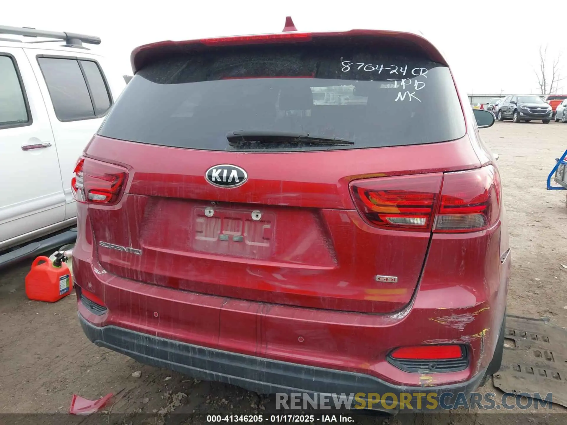16 Photograph of a damaged car 5XYPG4A37KG465964 KIA SORENTO 2019