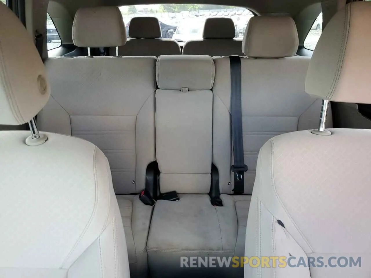10 Photograph of a damaged car 5XYPG4A37KG478648 KIA SORENTO 2019