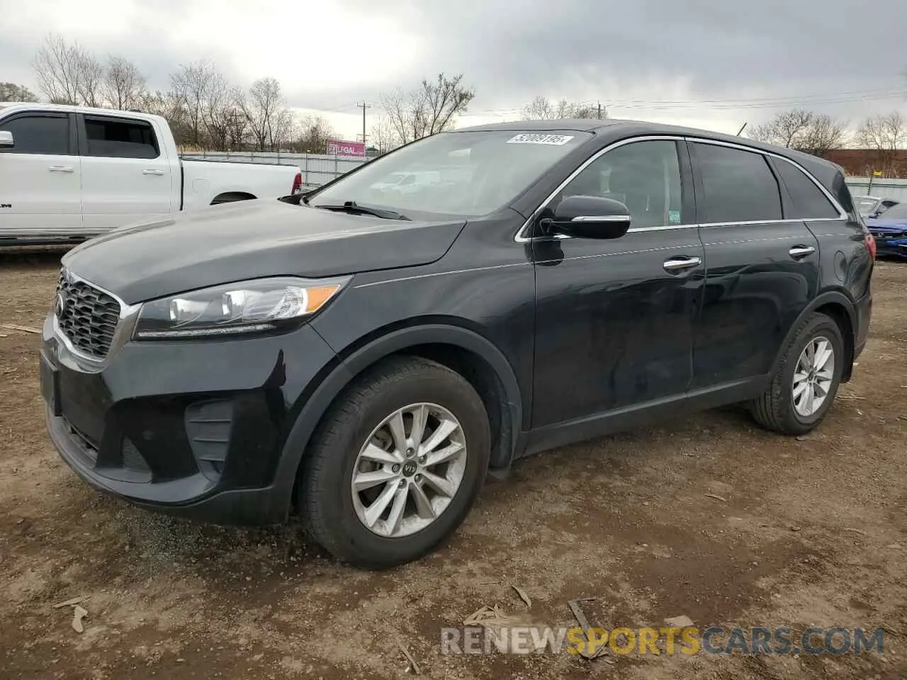 1 Photograph of a damaged car 5XYPG4A37KG500034 KIA SORENTO 2019
