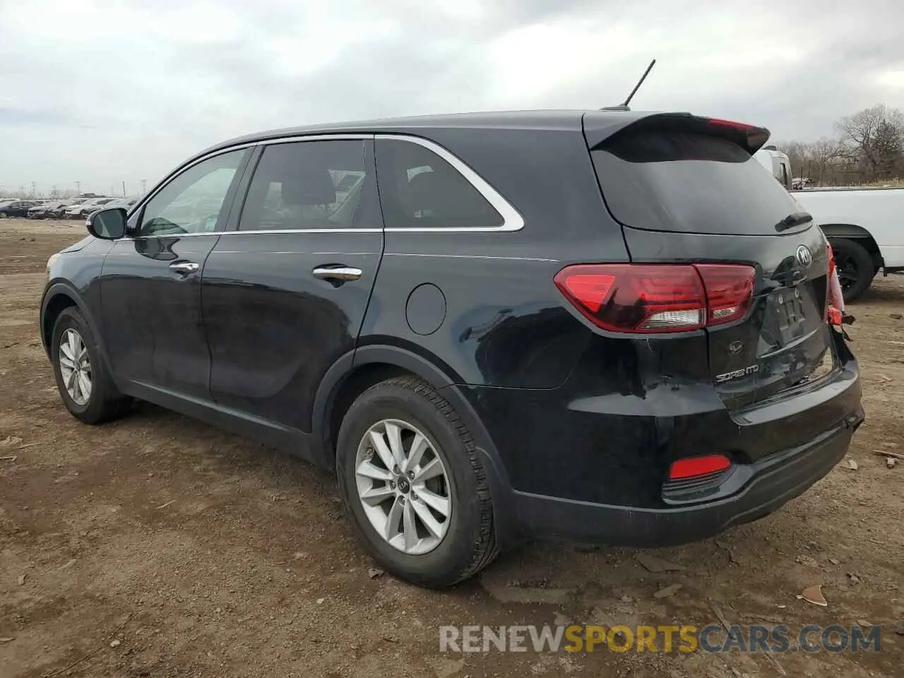 2 Photograph of a damaged car 5XYPG4A37KG500034 KIA SORENTO 2019