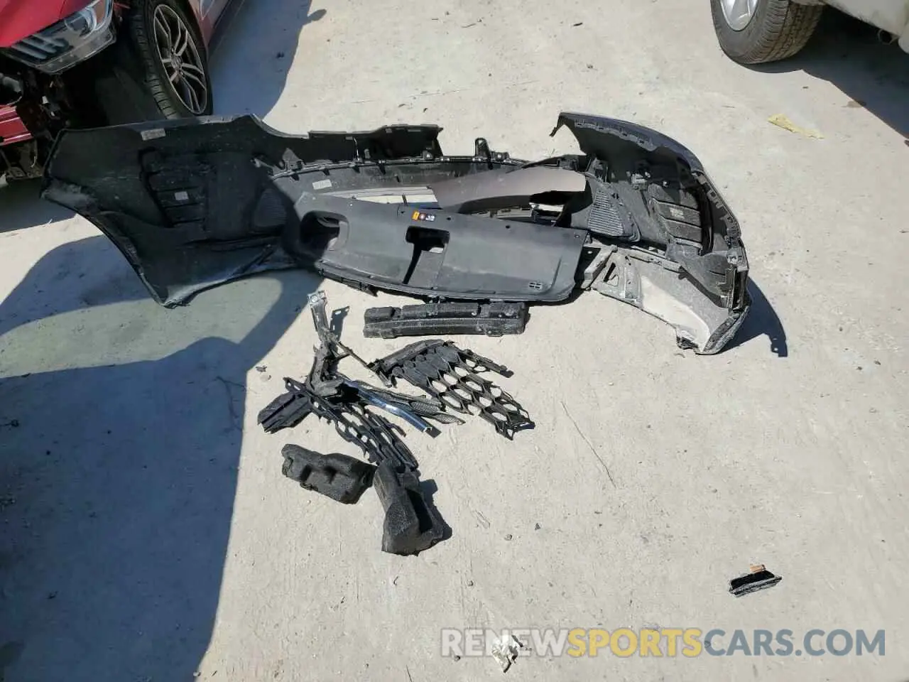 13 Photograph of a damaged car 5XYPG4A37KG508702 KIA SORENTO 2019