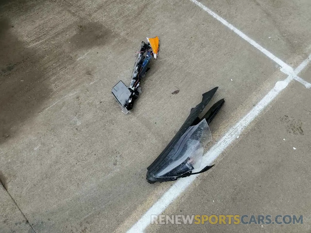 13 Photograph of a damaged car 5XYPG4A37KG512572 KIA SORENTO 2019