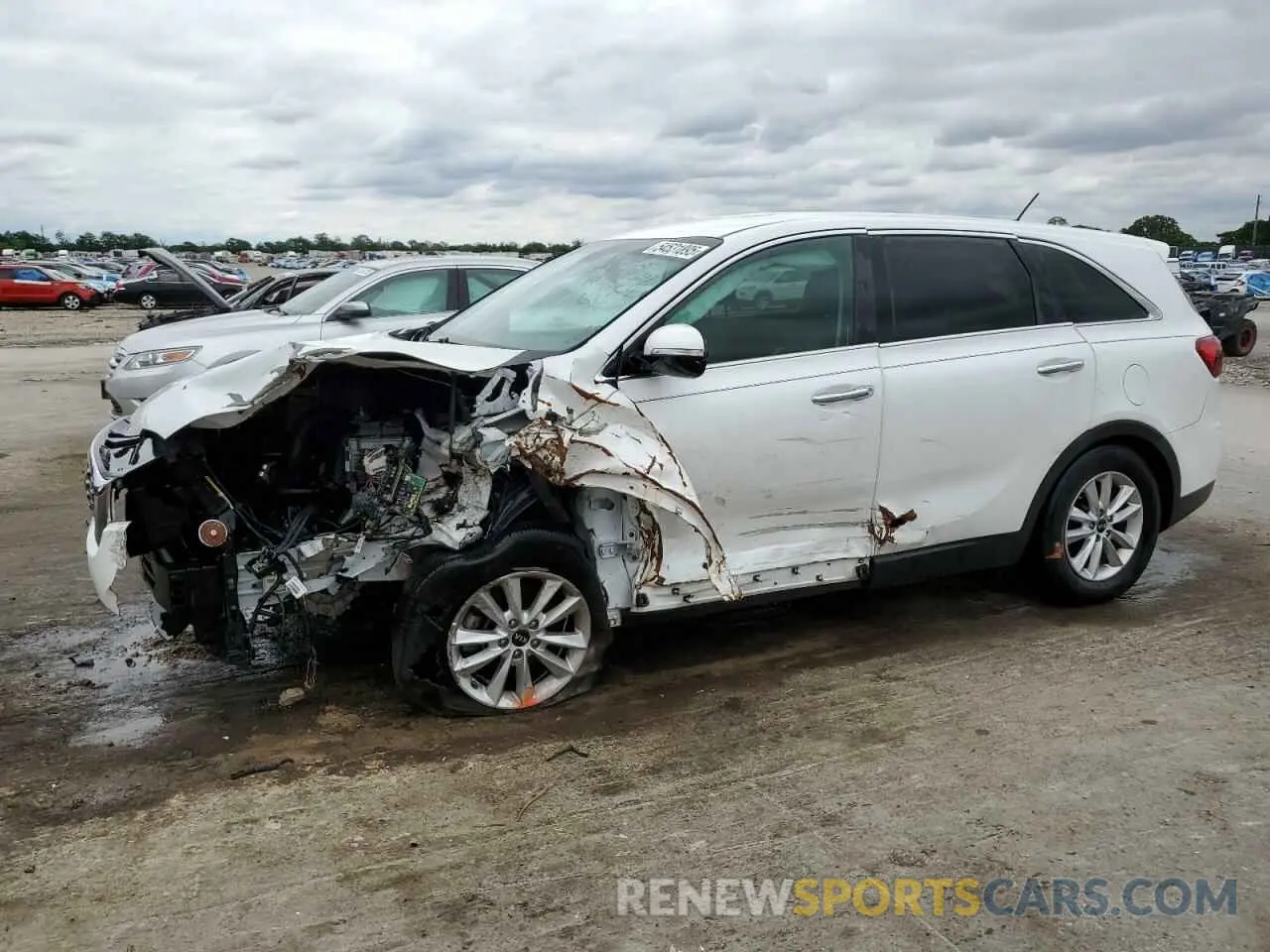 1 Photograph of a damaged car 5XYPG4A37KG531610 KIA SORENTO 2019