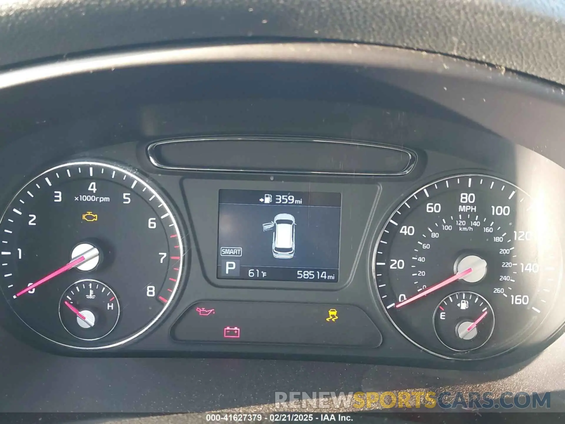 7 Photograph of a damaged car 5XYPG4A37KG552232 KIA SORENTO 2019