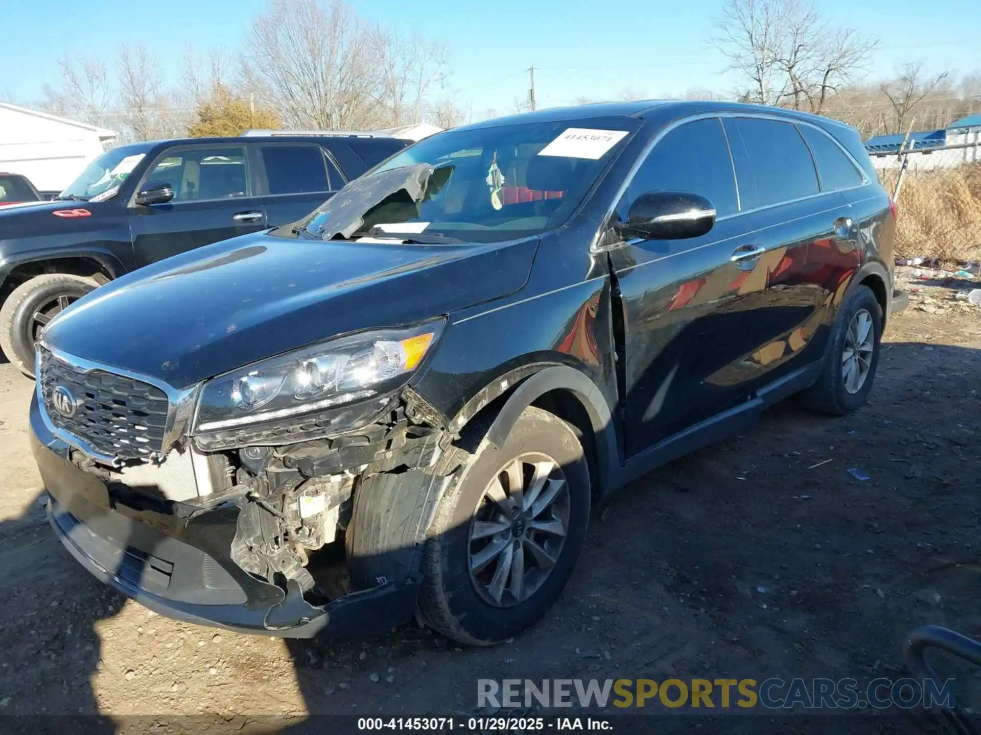 2 Photograph of a damaged car 5XYPG4A37KG577535 KIA SORENTO 2019