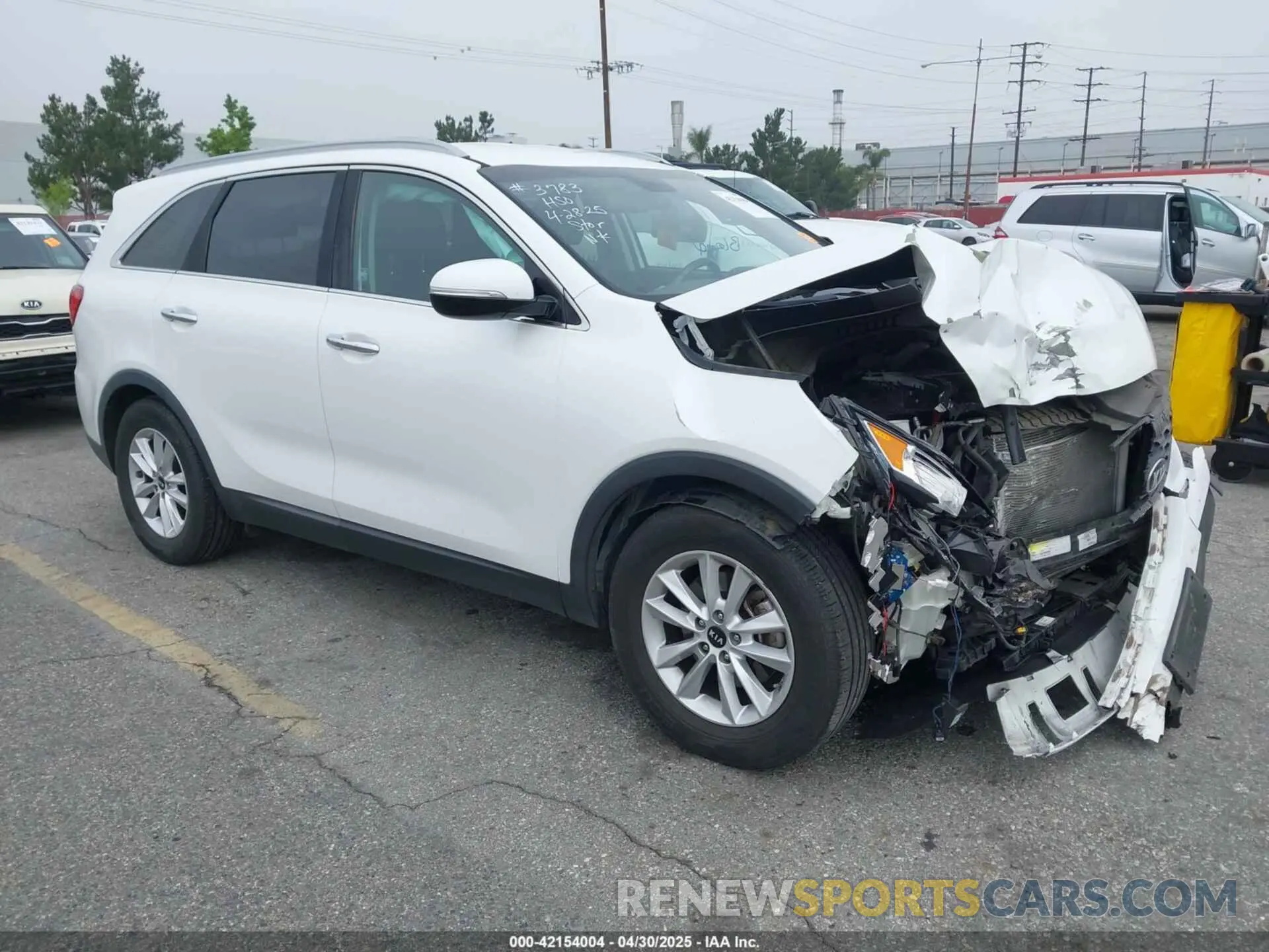 1 Photograph of a damaged car 5XYPG4A37KG589572 KIA SORENTO 2019