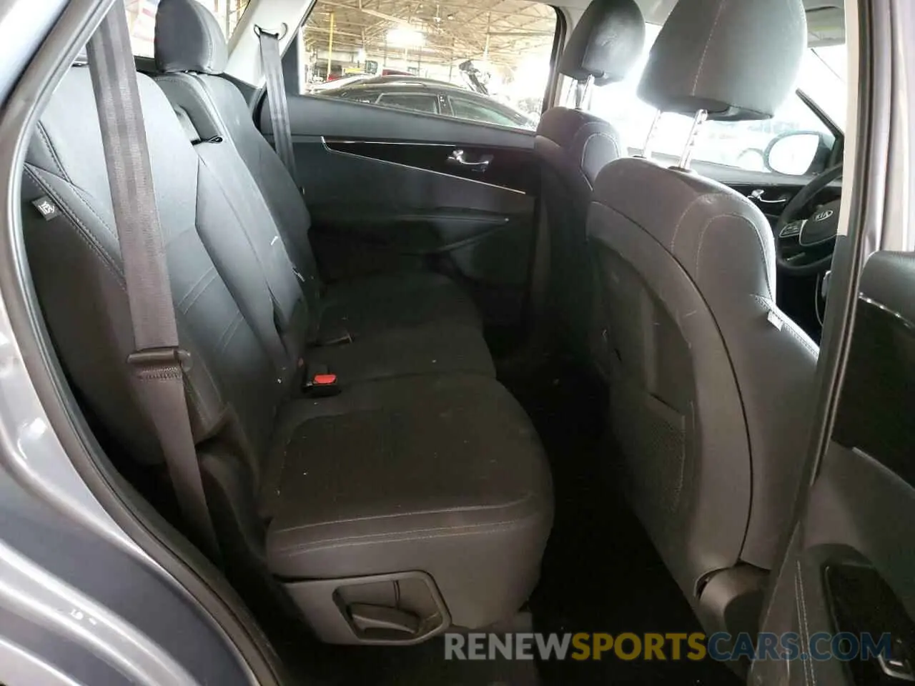 12 Photograph of a damaged car 5XYPG4A37KG603342 KIA SORENTO 2019