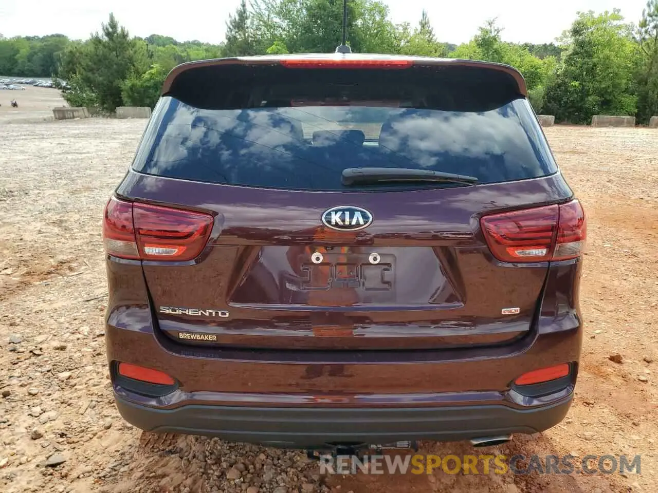 6 Photograph of a damaged car 5XYPG4A38KG466279 KIA SORENTO 2019