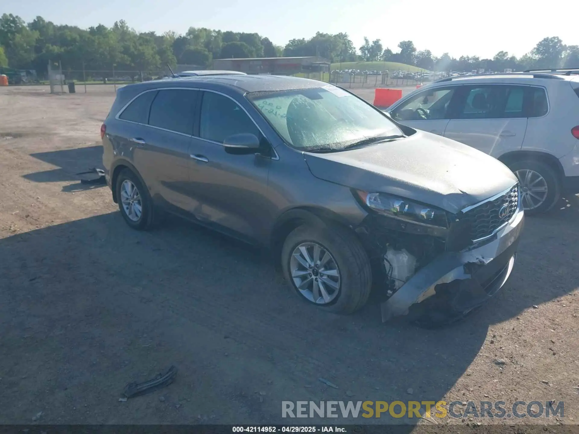 1 Photograph of a damaged car 5XYPG4A38KG506389 KIA SORENTO 2019