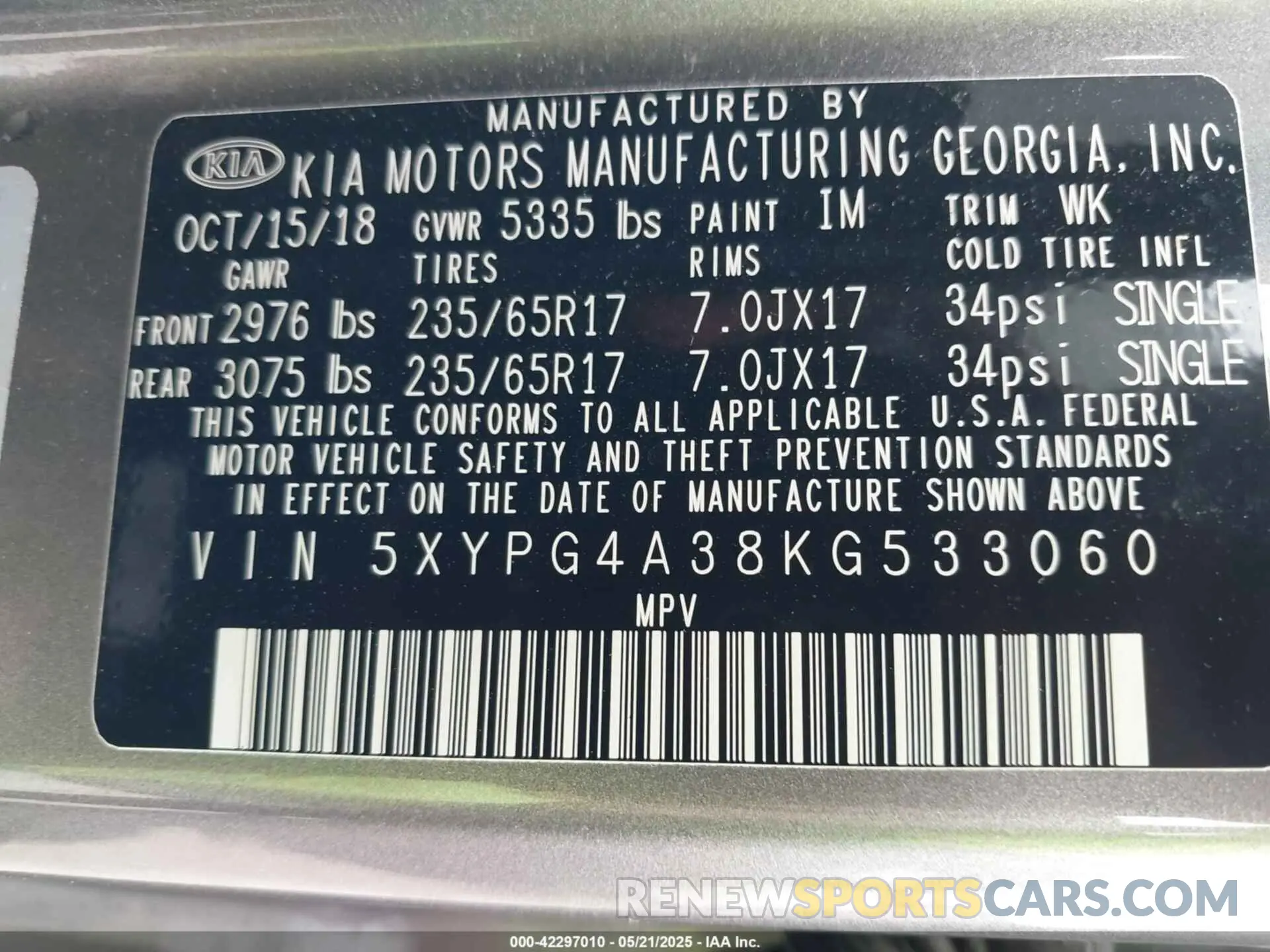 9 Photograph of a damaged car 5XYPG4A38KG533060 KIA SORENTO 2019