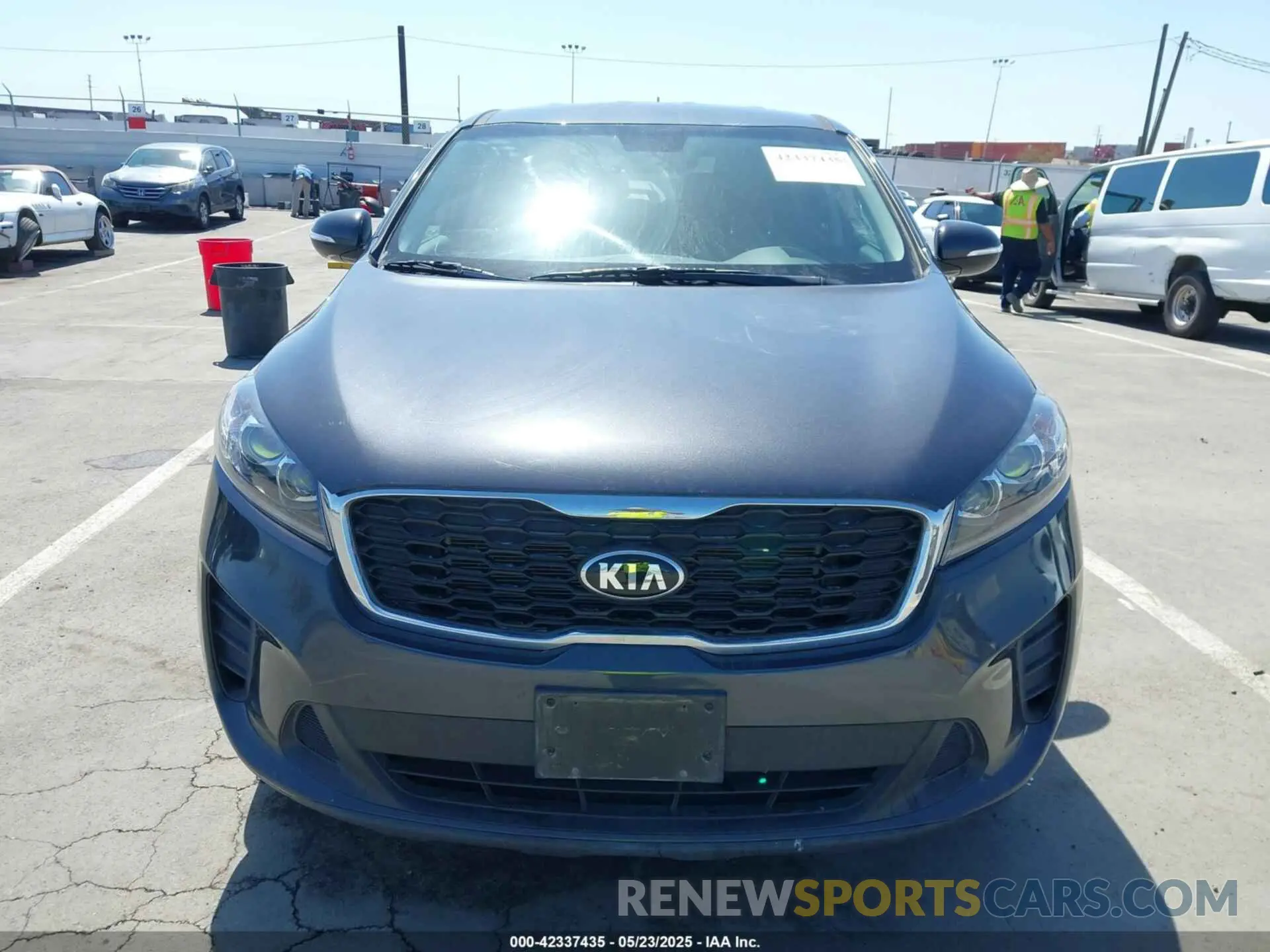 13 Photograph of a damaged car 5XYPG4A38KG536055 KIA SORENTO 2019