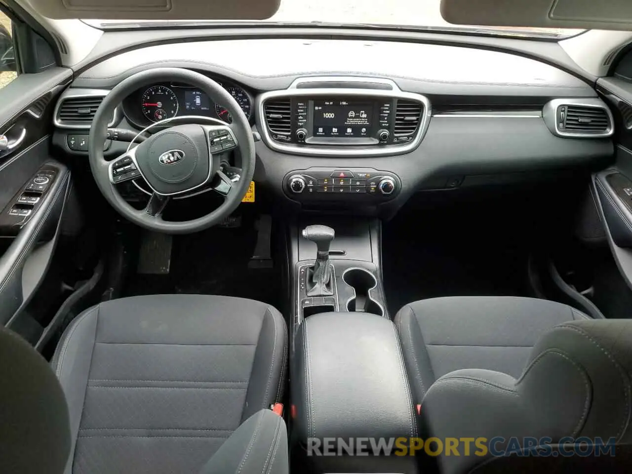 8 Photograph of a damaged car 5XYPG4A38KG539148 KIA SORENTO 2019