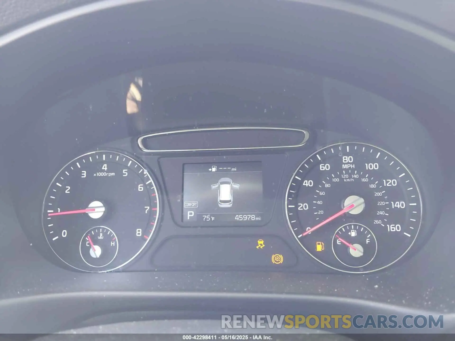 7 Photograph of a damaged car 5XYPG4A38KG550585 KIA SORENTO 2019