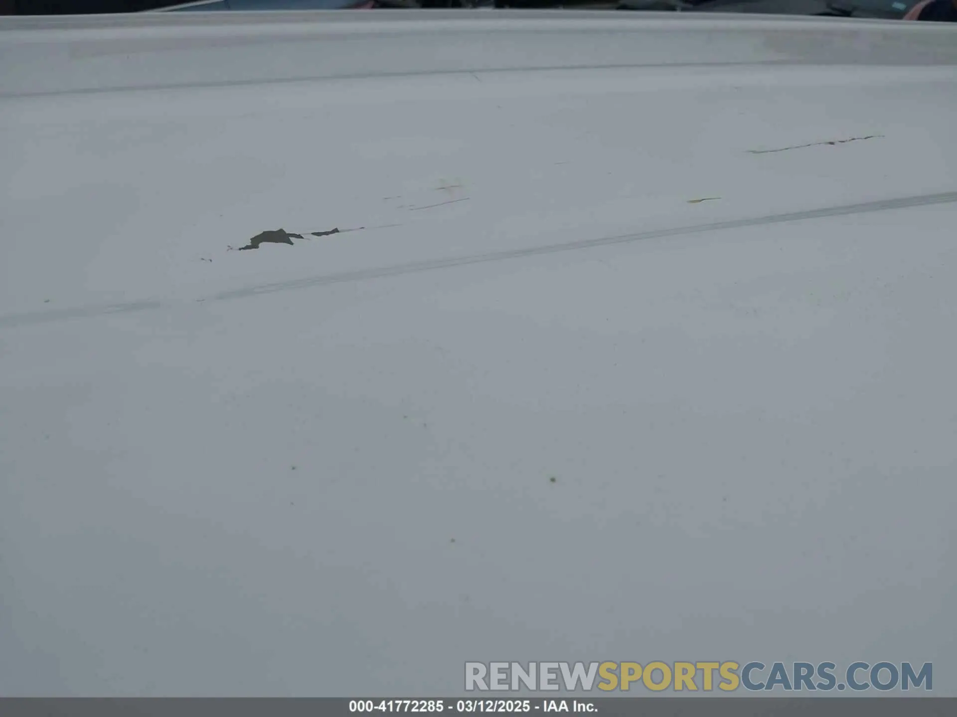 17 Photograph of a damaged car 5XYPG4A38KG555012 KIA SORENTO 2019
