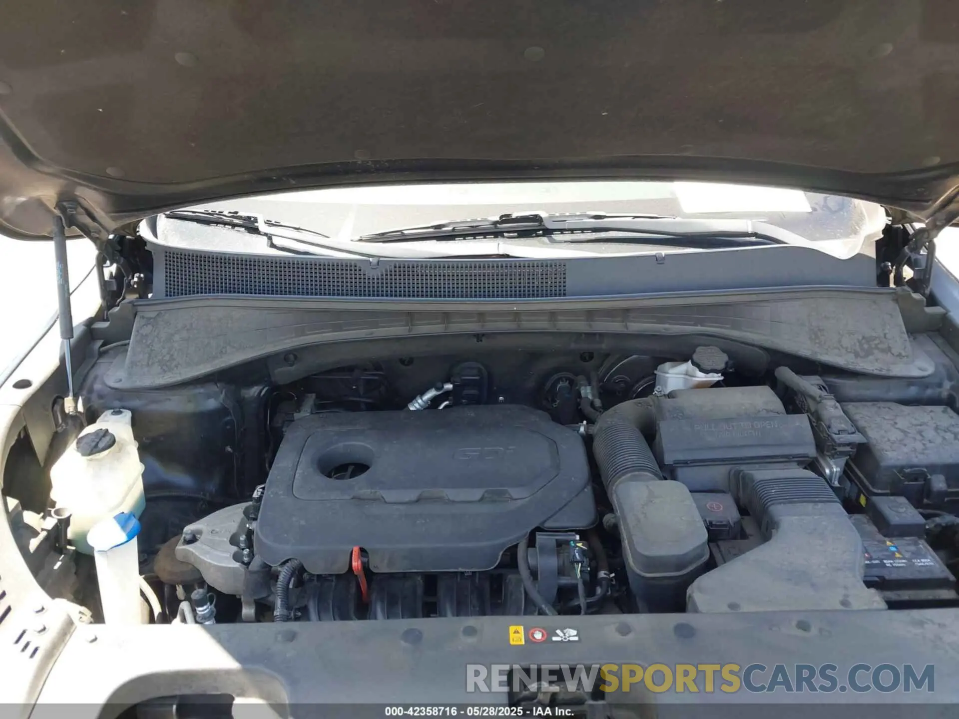 10 Photograph of a damaged car 5XYPG4A38KG573882 KIA SORENTO 2019