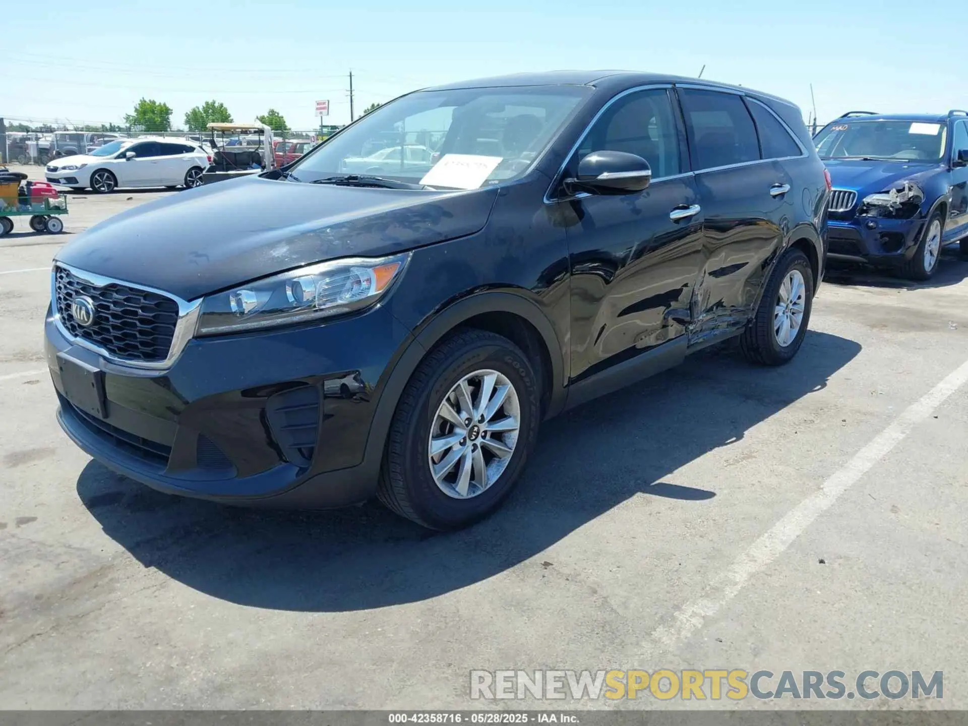 2 Photograph of a damaged car 5XYPG4A38KG573882 KIA SORENTO 2019