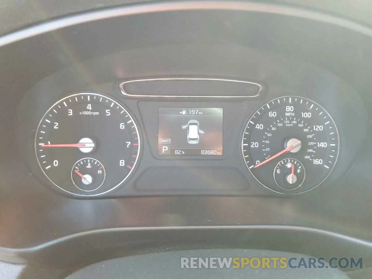 9 Photograph of a damaged car 5XYPG4A38KG575373 KIA SORENTO 2019