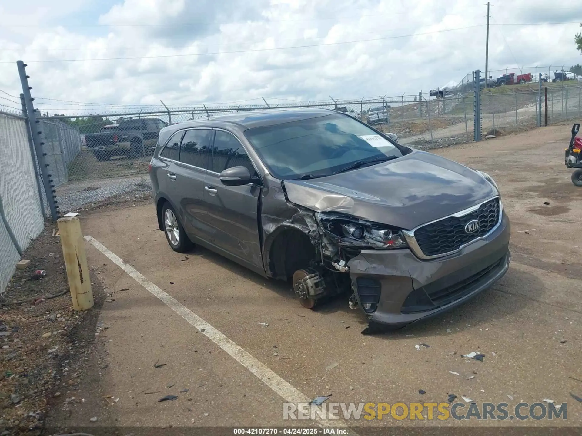 1 Photograph of a damaged car 5XYPG4A38KG576149 KIA SORENTO 2019