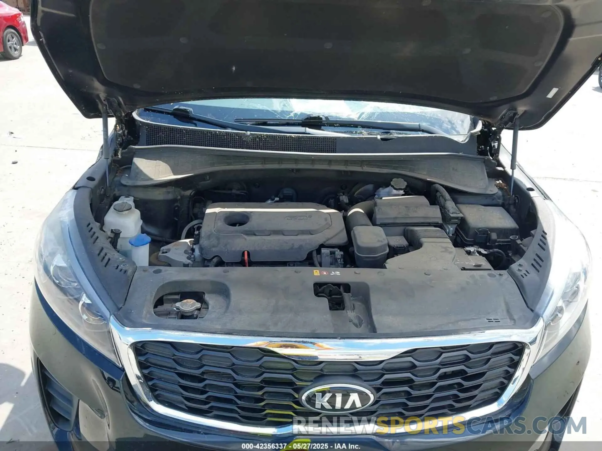 10 Photograph of a damaged car 5XYPG4A38KG587796 KIA SORENTO 2019