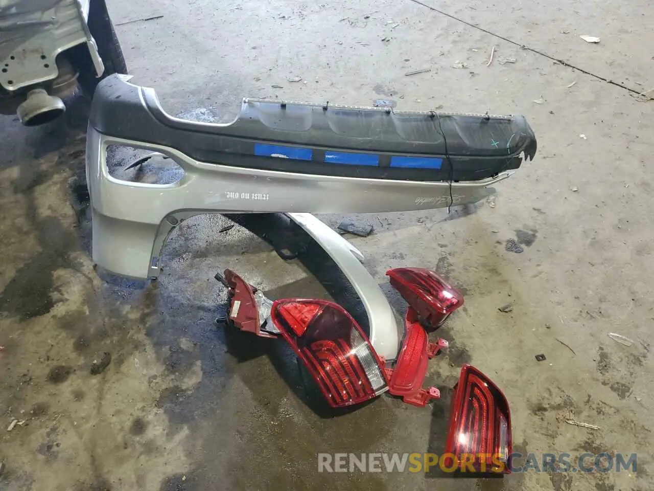 13 Photograph of a damaged car 5XYPG4A38KG595395 KIA SORENTO 2019