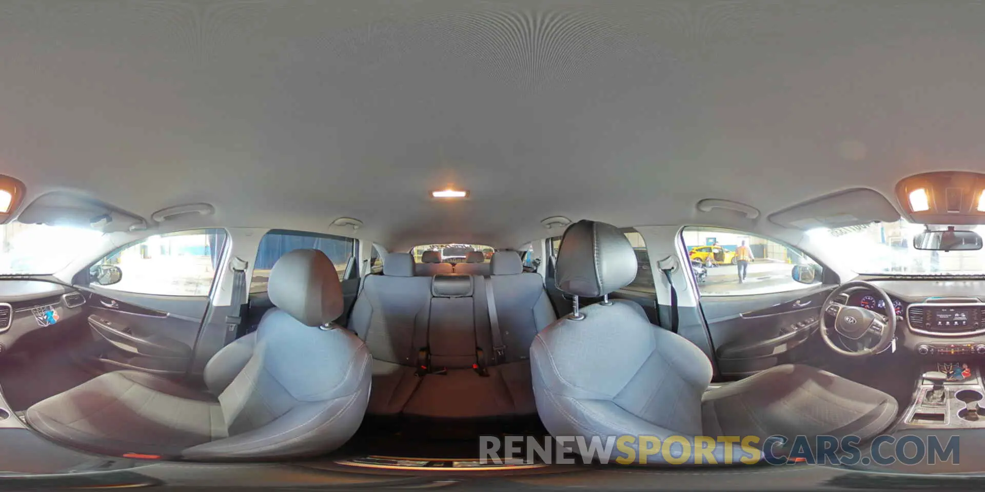 16 Photograph of a damaged car 5XYPG4A38KG595395 KIA SORENTO 2019