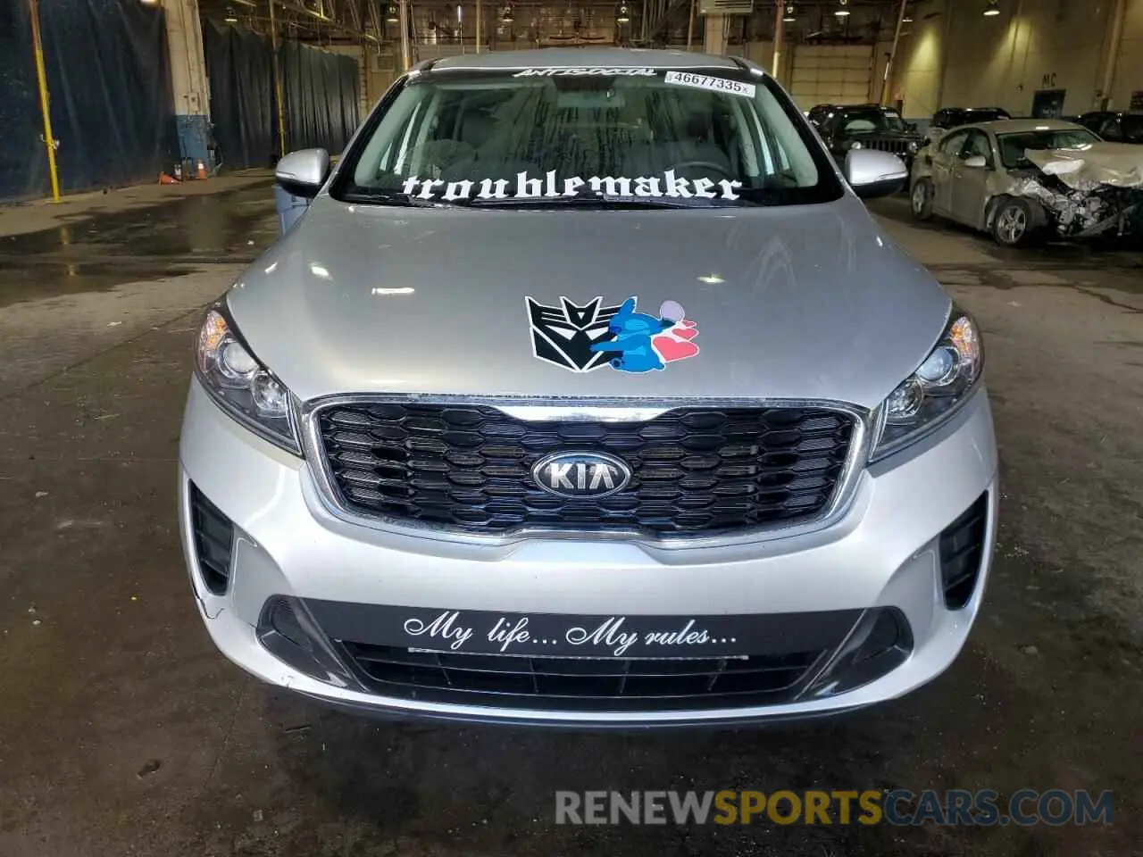 5 Photograph of a damaged car 5XYPG4A38KG595395 KIA SORENTO 2019