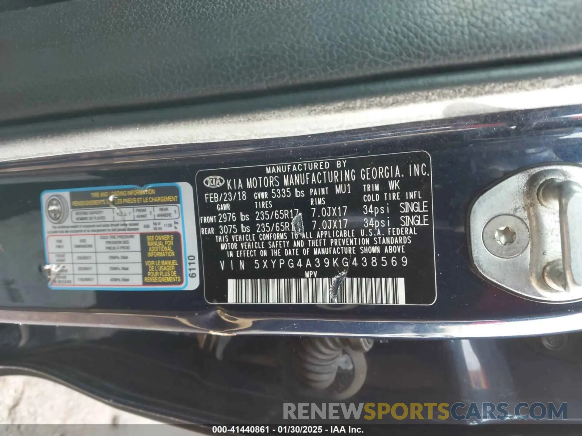 9 Photograph of a damaged car 5XYPG4A39KG438569 KIA SORENTO 2019