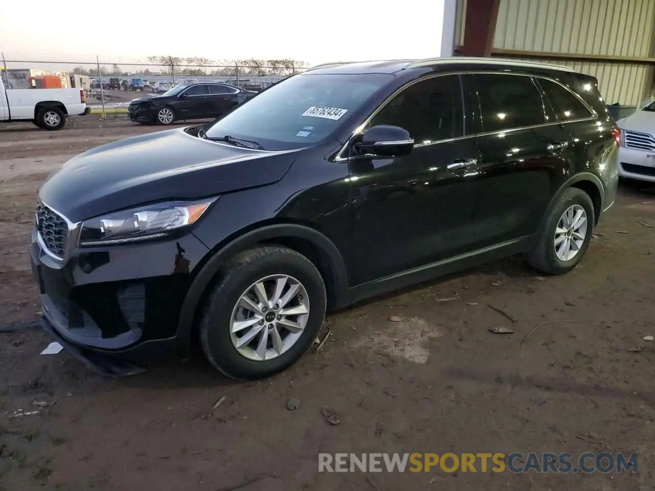 1 Photograph of a damaged car 5XYPG4A39KG471989 KIA SORENTO 2019