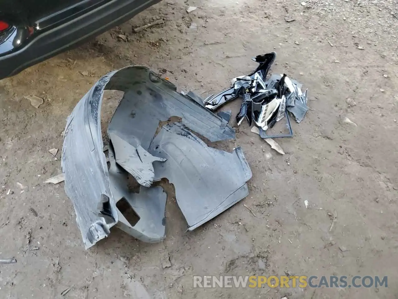 12 Photograph of a damaged car 5XYPG4A39KG471989 KIA SORENTO 2019