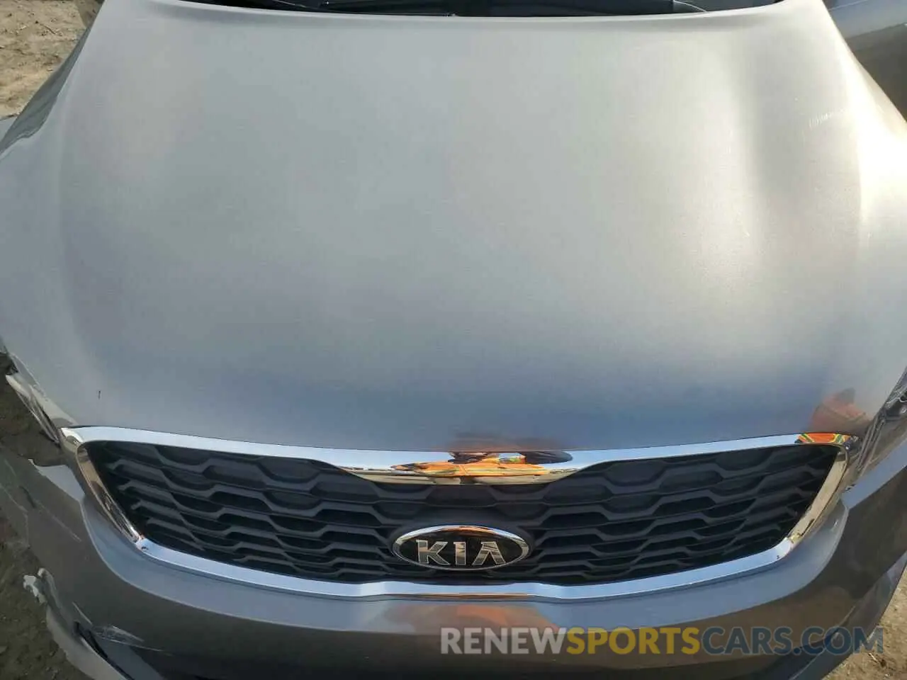 13 Photograph of a damaged car 5XYPG4A39KG520477 KIA SORENTO 2019