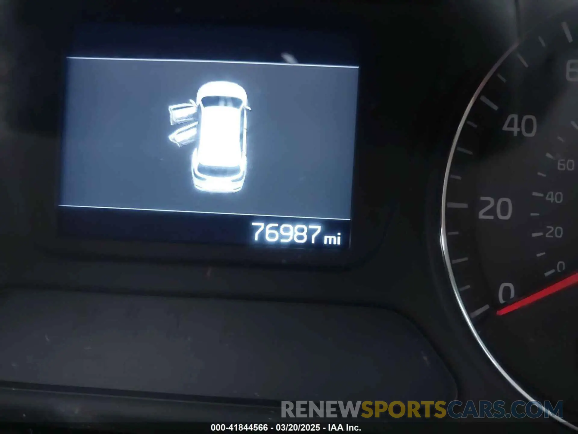 16 Photograph of a damaged car 5XYPG4A39KG532323 KIA SORENTO 2019