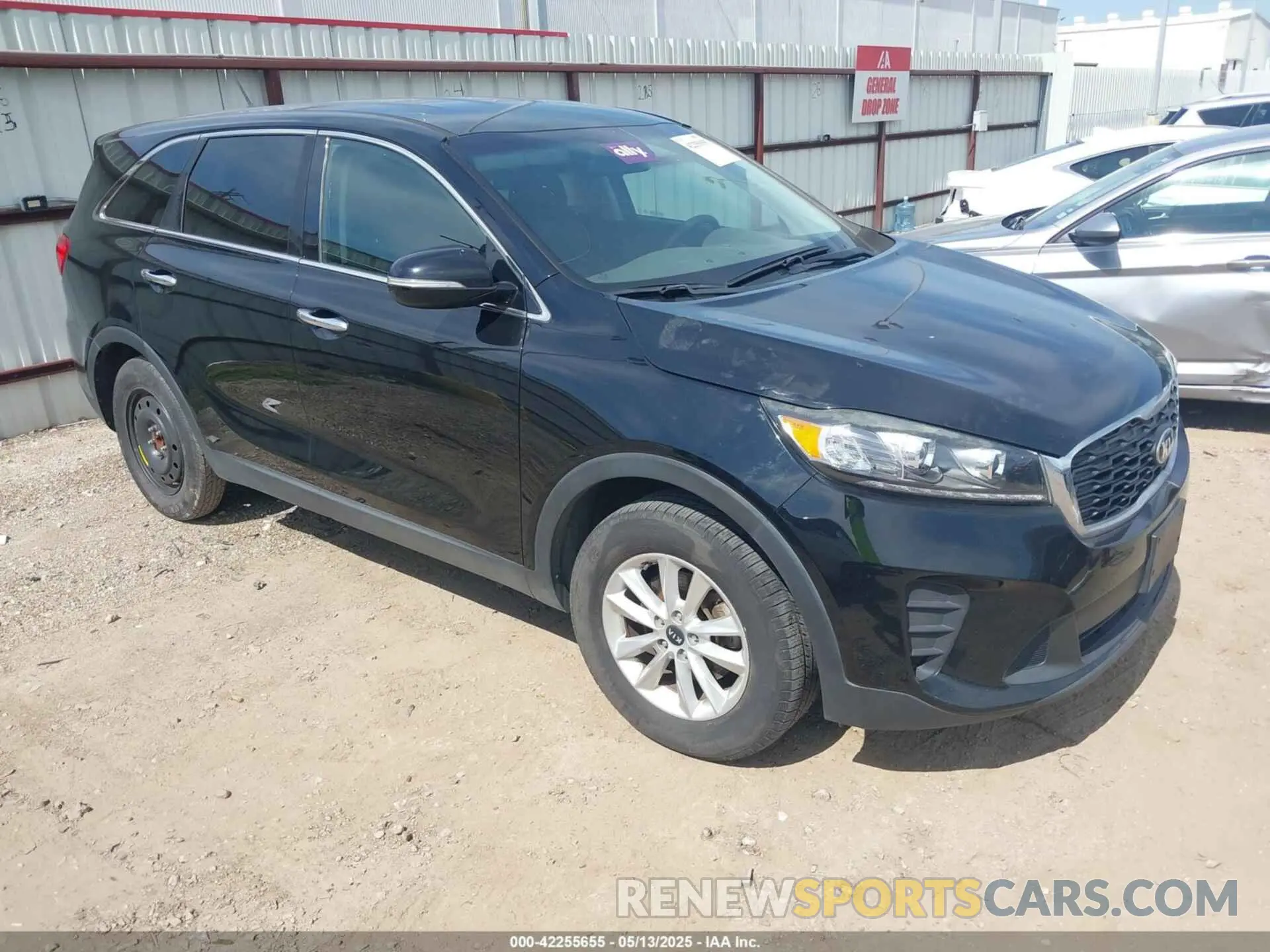 1 Photograph of a damaged car 5XYPG4A39KG534430 KIA SORENTO 2019