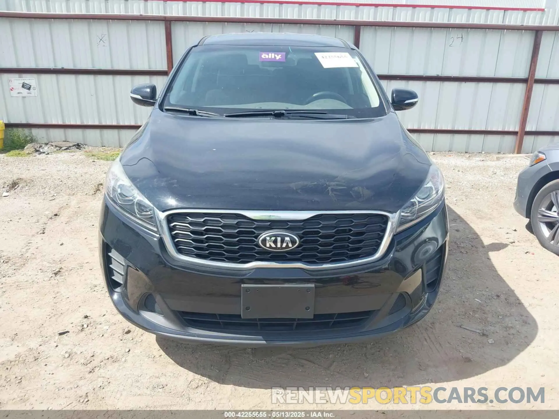 12 Photograph of a damaged car 5XYPG4A39KG534430 KIA SORENTO 2019