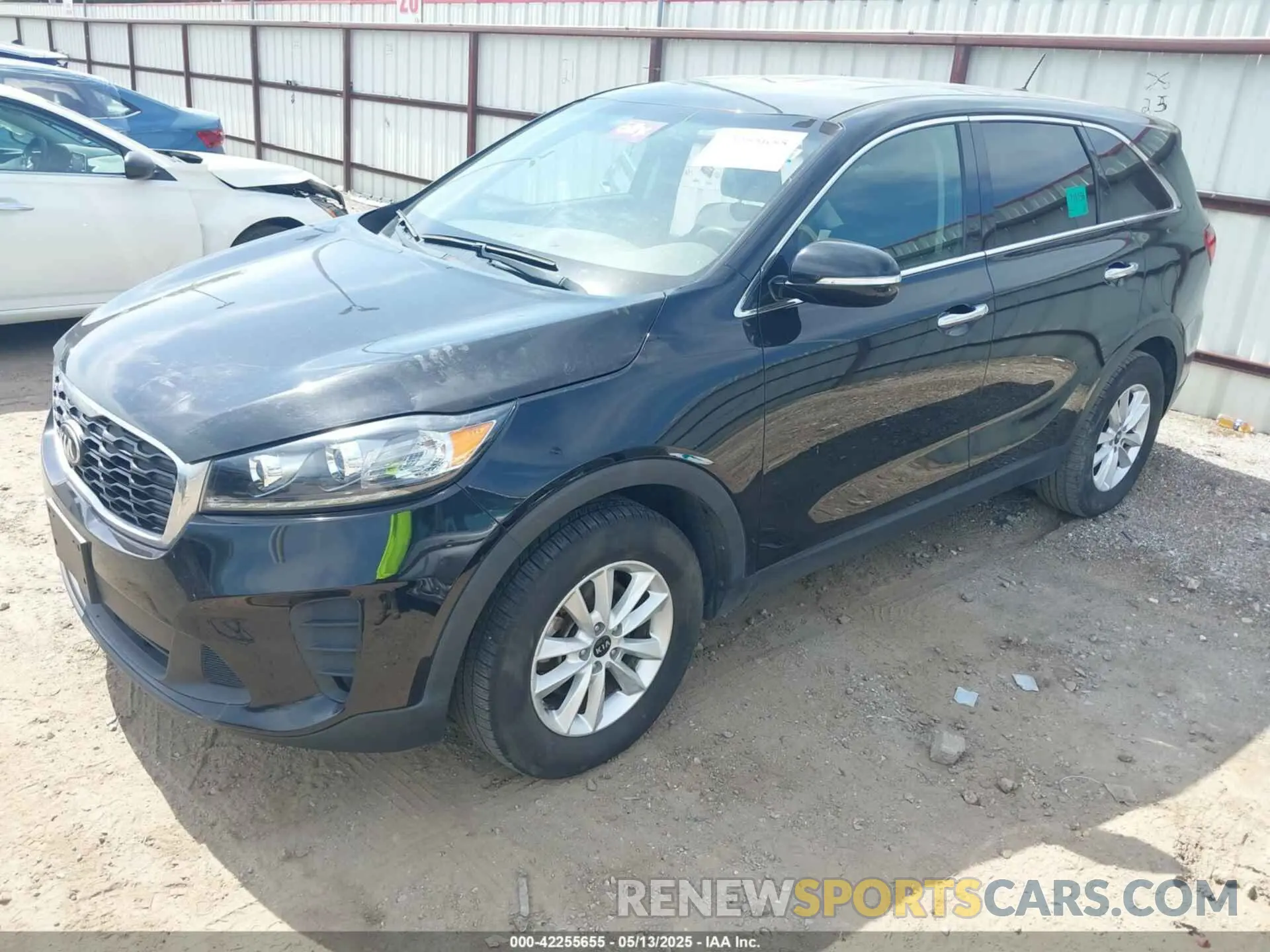 2 Photograph of a damaged car 5XYPG4A39KG534430 KIA SORENTO 2019